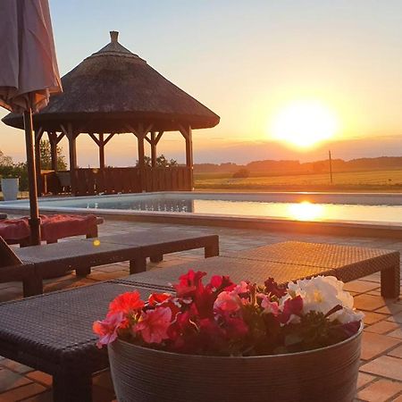 Tisza White House Bed and Breakfast Tiszaszolos Εξωτερικό φωτογραφία